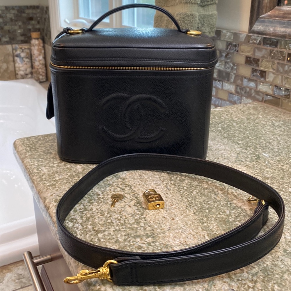 Vintage Chanel vanity bag